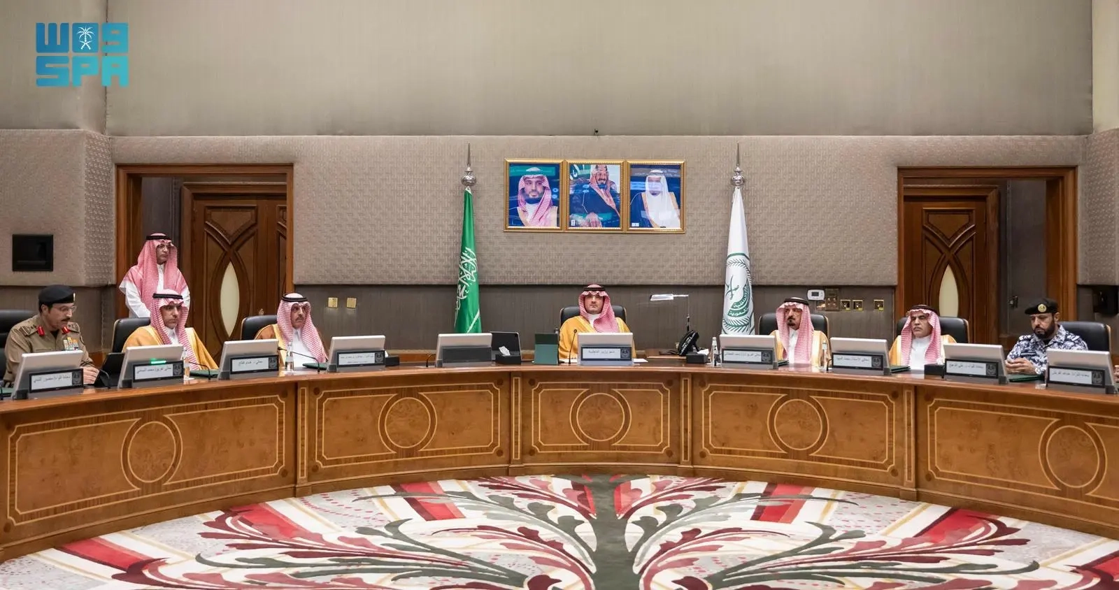 الأمير عبدالعزيز بن سعود يلتقي القيادات الأمنية والعسكرية للقطاعات المشاركة في مهمة حج هذا العام