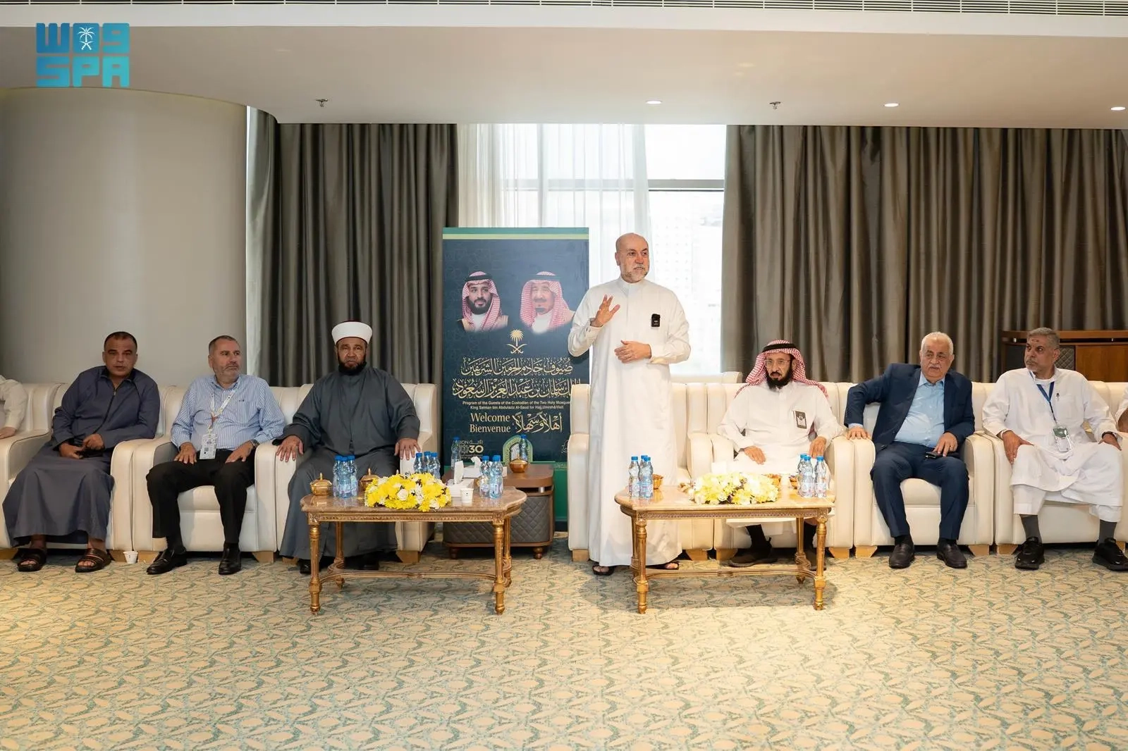 مستشار الرئيس الفلسطيني للشؤون الدينية ووزير الأوقاف يلتقيان بالحجاج الفلسطينيين المستضافين ضمن برنامج ضيوف خادم الحرمين الشريفين