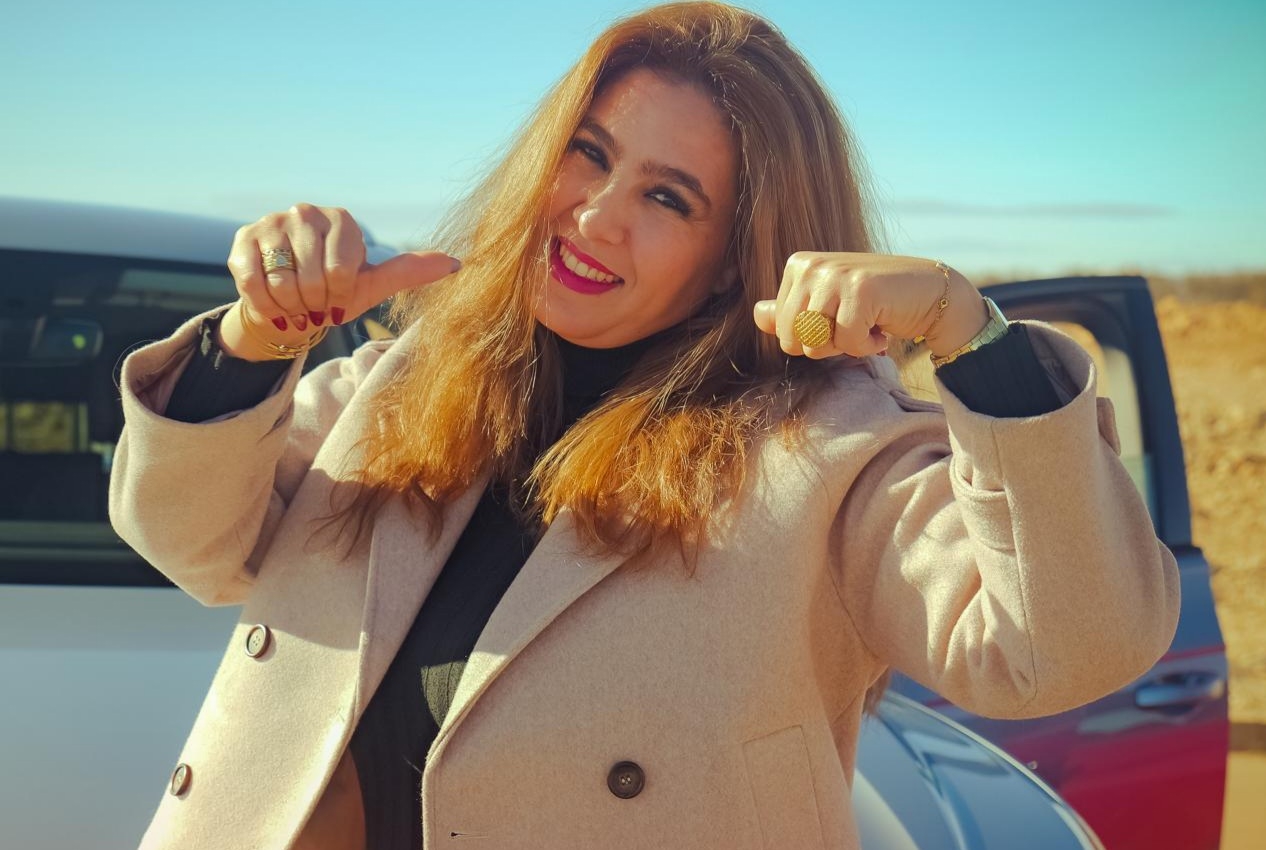 الفنانة صابرينا تطلق أغنية جديدة