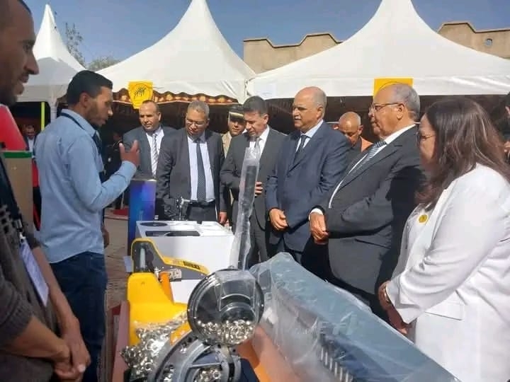 مؤسسة محمد الخامس للتضامن في صلب الاولويات الراسخة بإدماج الشباب في الحياة المهنية و الاقتصادية بتوزيع معدات بقيمة 7 ملايين درهم لحاملي المشاريع الشباب من الأقاليم الخمسة لجهة درعة-تافيلالت