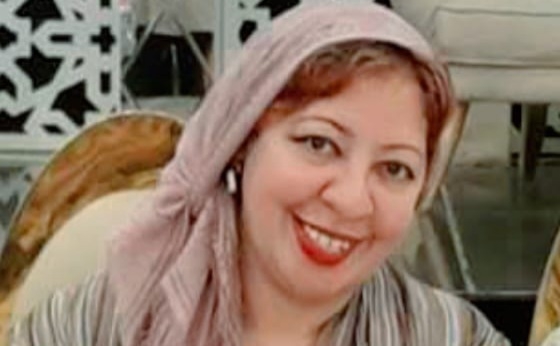 استثناء بعضهن و بعض منهم ( نساء ورجال ) :  منى فتحي حامد