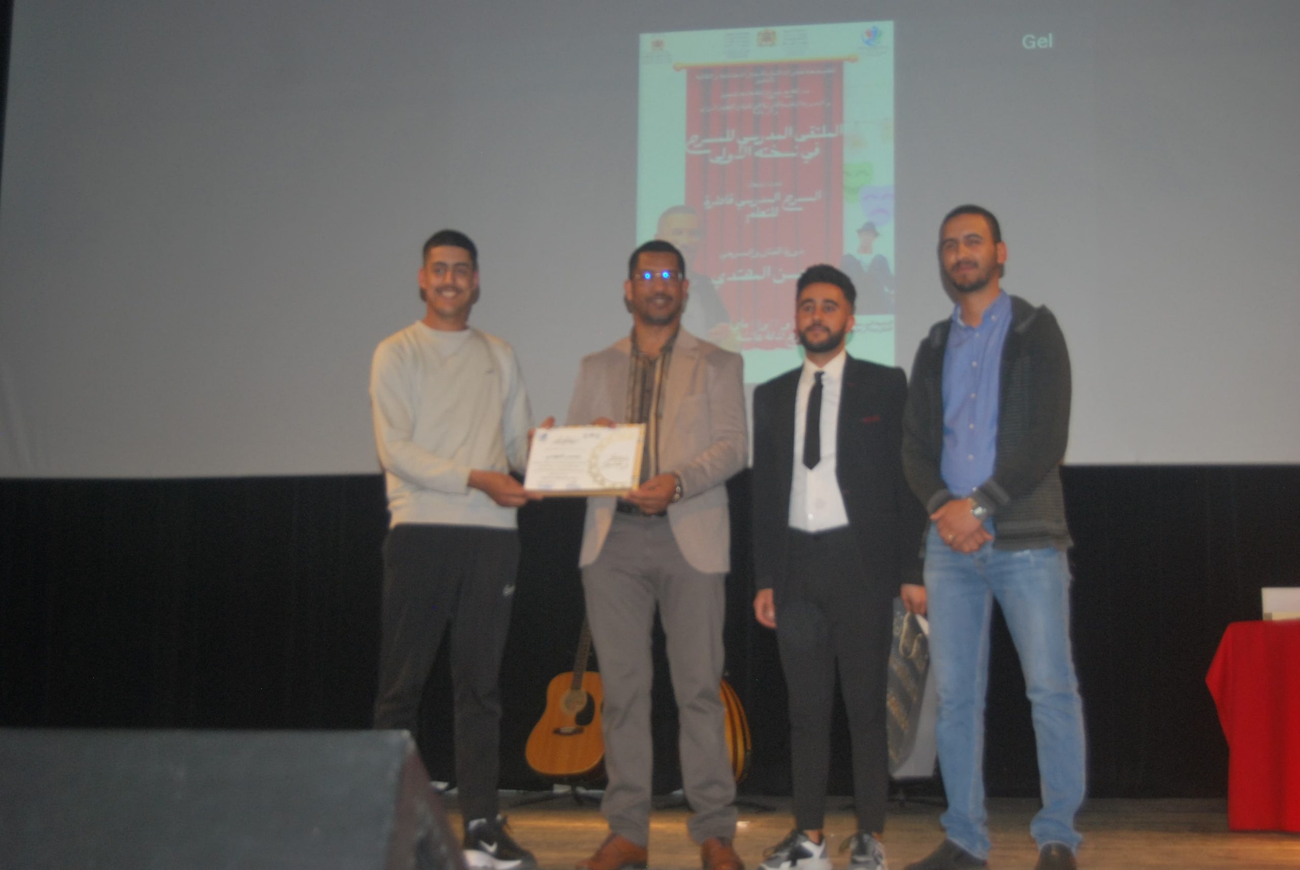 المضيق : أنامل المسرح' تبهر في الملتقى المدرسي للمسرح وتحصد جائزة أفضل عرض مسرحي بعنوان 'خبر عاجل'