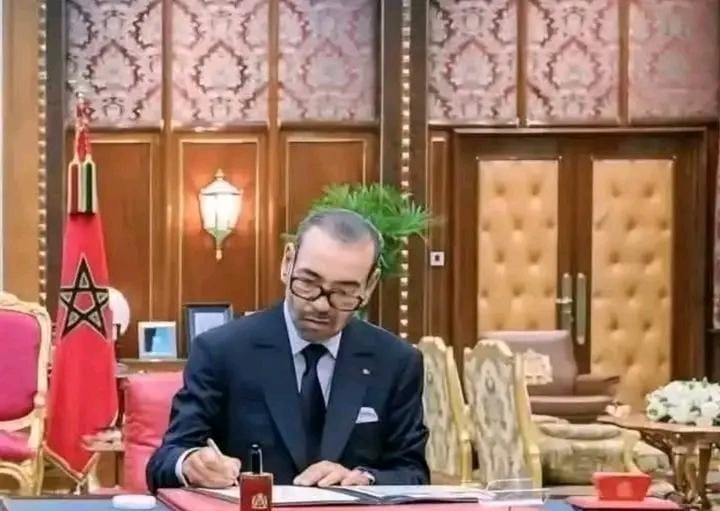 برقية تعزية ومواساة من جلالة الملك إلى أفراد أسرة المرحوم عبد الحق المريني مؤرخ المملكة والناطق الرسمي باسم القصر الملكي