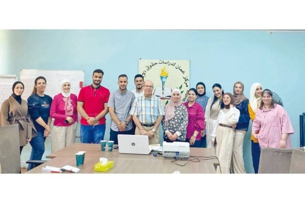 محاضرة للطوباسي عن اتخاذ القرار والقيادة
