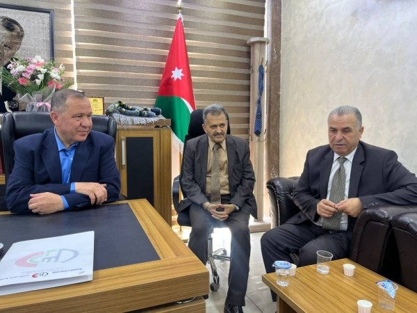 رئيس بلدية جرش الكبرى يستقبل وفد نقابة الصحفيين في الشمال