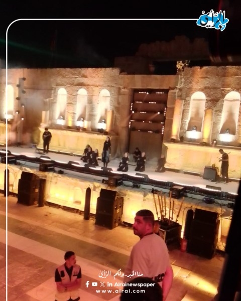 الفنانة الفلسطينية زين تتألق على المسرح الشمالي وسط تفاعل جماهيري كبير