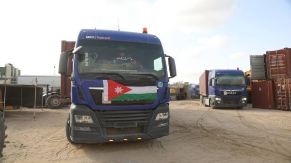 الجيش يسيّر قافلة إغاثة لدعم تشغيل المستشفى الميداني في جنوب غزة
