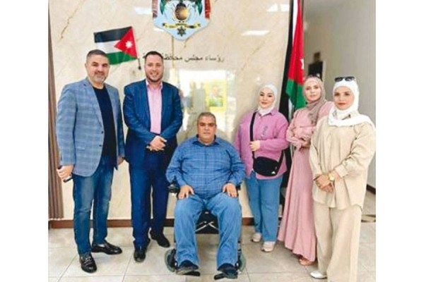 بحث التعاون بين مجلس العقبة ومبادرة «اترك أثر»