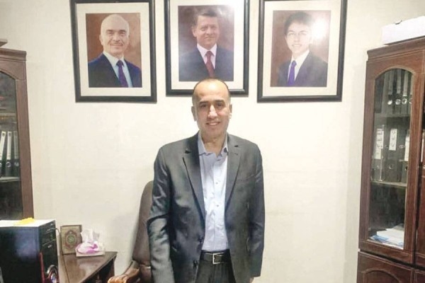الخصاونة رئيساً للنادي العربي بالتزكية