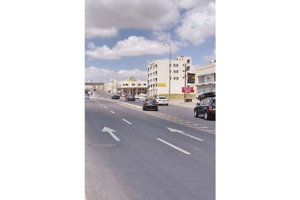 تقاطع مروري بالعاصمة يتحول لـ «نقطة سوداء» للحوادث