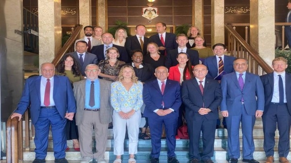 "خارجية الأعيان" تلتقي وفدا حزبيا بريطانيا