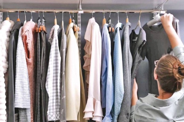 النتشة: توقعات بارتفاع الطلب على الالبسة مع اقتراب دوام المدارس