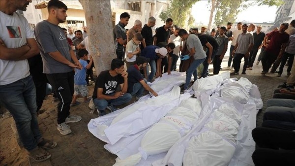 7 شهداء في غارة إسرائيلية على وسط قطاع غزة