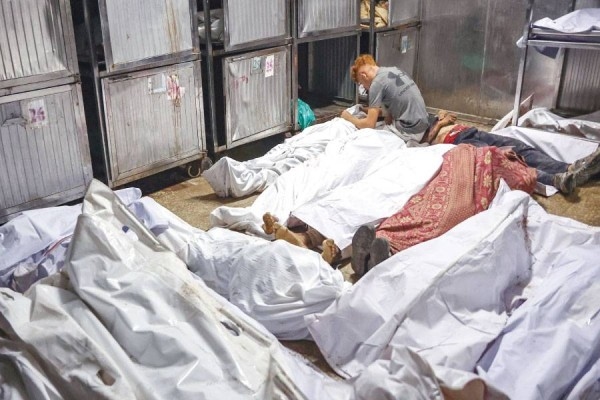 وكالات إغاثة نظام الرعاية الصحية في غزة على حافة الإنهيار