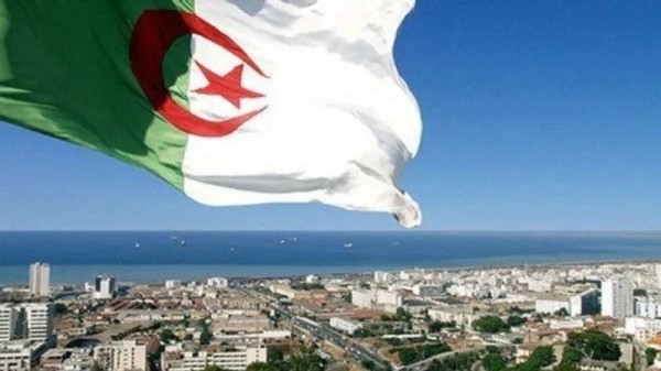 الجزائر ترفض "بشكل قاطع" إجراء وزارة الخارجية الفرنسية