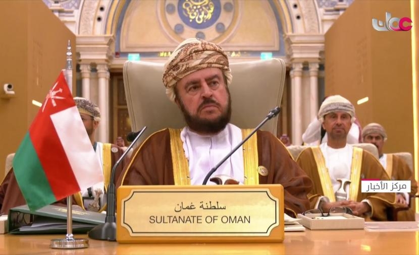 نيابة عن جلالة السلطان.. السيد أسعد يترأس وفد سلطنة عُمان في قمتي كوالالمبور