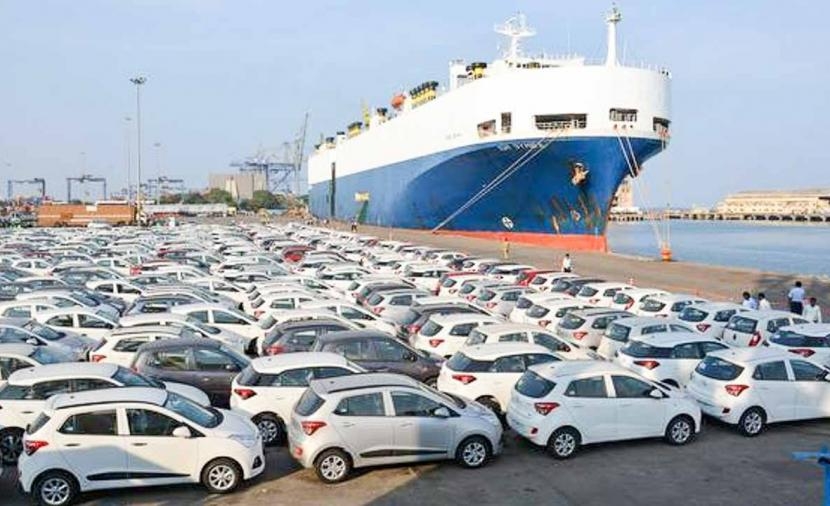 صدمة عالمية بعد فرض ترامب 25% رسومًا جمركية على جميع واردات السيارات لأمريكا
