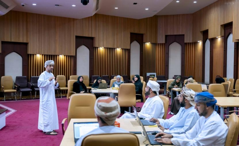 "جامعة التقنية" تُعزز المهارات الإدارية الاستراتيجية لموظفيها