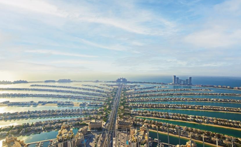 دبي تتألق بعروض الألعاب النارية وفعاليات استثنائية احتفالاً بعيد الفطر السعيد