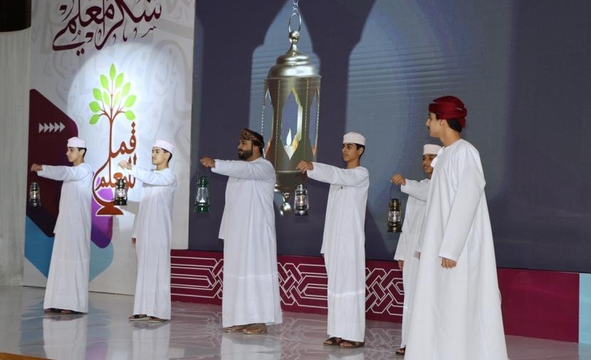 تكريم 355 معلمًا بـ"تعليمية شمال الباطنة"
