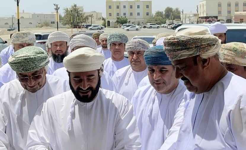 المعمري يفتتح مدرسة علي حسن لعلوم القرآن ببركاء