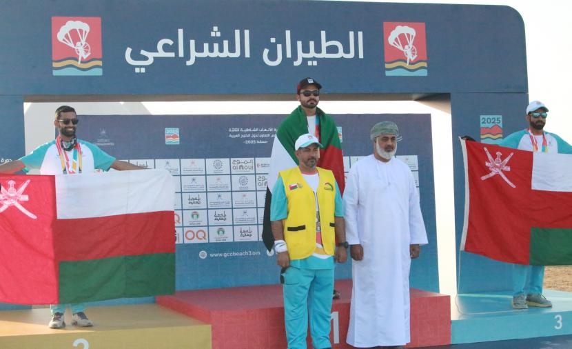 "الأحمر" للطيران الشراعي يحقق ميداليتين بـ"دورة الألعاب الشاطئية الخليجية"