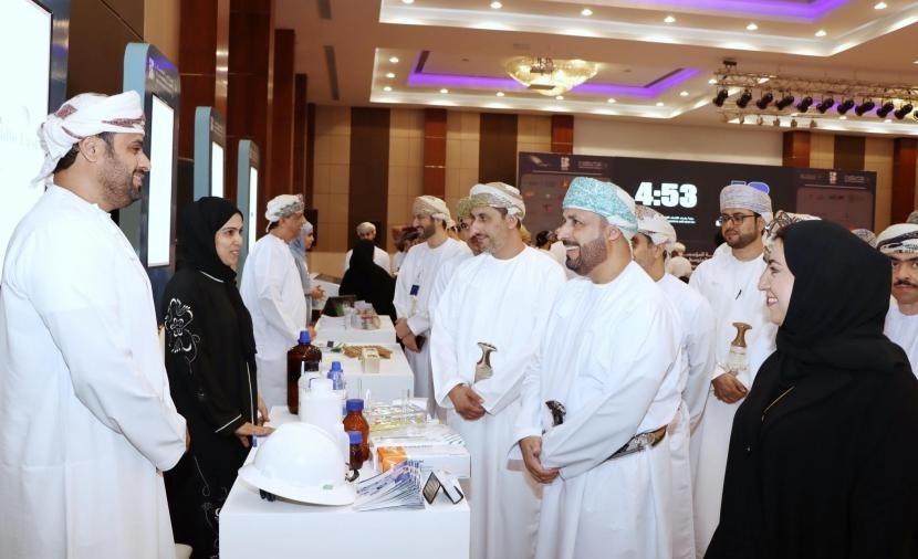 144 شركة ومؤسسة حكومية وخاصة تبحث التعاون في "ملتقى الشركات" بصحار