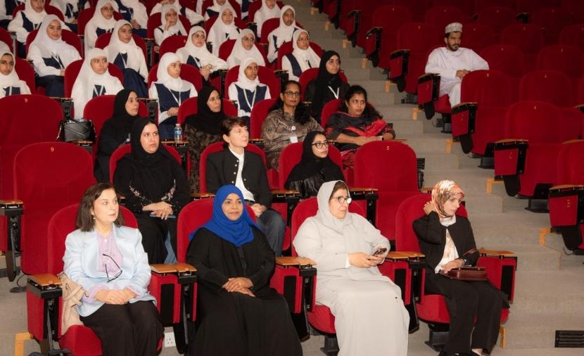 مشاركات إقليمية في الاحتفال بـ"اليوم العالمي للمرأة في الرياضيات" بجامعة السلطان قابوس