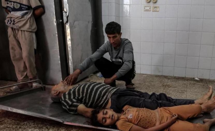 الموت يلاحق الفلسطينيين..  وغزة تصبح "منطقة مجاعة" وسط "سقوط أخلاقي" دولي