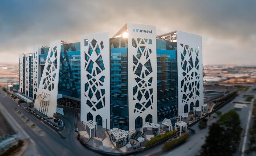 "أومينفست" تُبرز إنجازات الاستدامة في تقريرها الثالث
