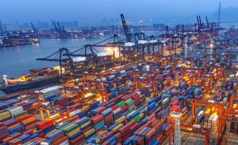 محللون اقتصاديون: تأثير الرسوم الجمركية الأمريكية على الشرق الأوسط ستكون محدودة