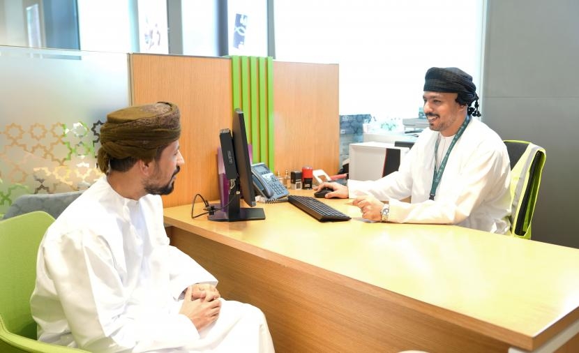 العمري لـ"الرؤية": 899.7 مليون ريال أصول "ظفار الإسلامي".. واستراتيجيتنا تستهدف ريادة الخدمات المصرفية الإسلامية في عُمان