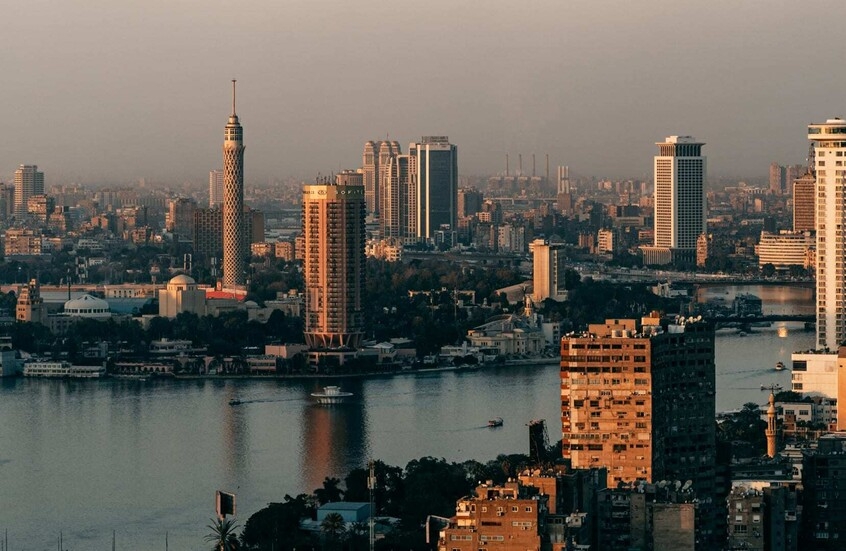 القاهرة: الهزة الأرضية الصباحية لم تؤثر على المنشآت