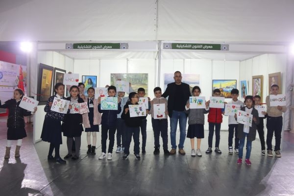 الاحتفاء باللغة والثقافة الأمازيغيتبن في عيد الكتاب بتطوان