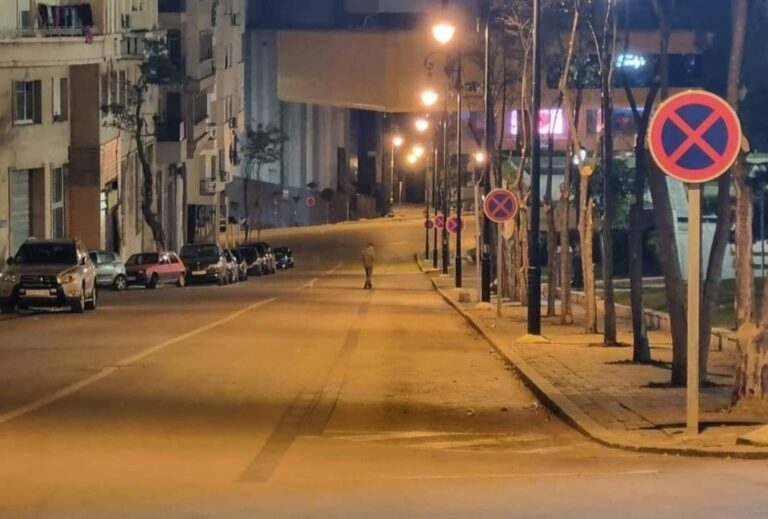 الحسيمة: مطالب بتنظيم أوضح لعلامات منع الوقوف والتوقف
