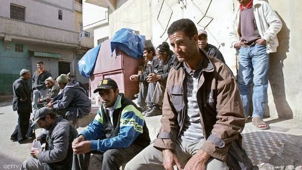 الشباب بدون شهادات سيستفيد من دعم التشغيل