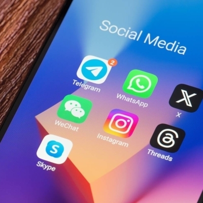 إيران تدعو لحذف «واتساب» بزعم «التجسس» لصالح إسرائيل