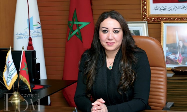 المحكمة الإدارية بالرباط تغرم مجلس الدار البيضاء 5 ملايين سنتيم بسبب هجوم كلاب ضالة على امرأة