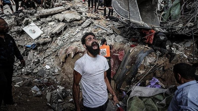استشهاد 52 فلسطينيا في غارات إسرائيلية على غزة وإنذار بإخلاء 14 حيا في شمال القطاع