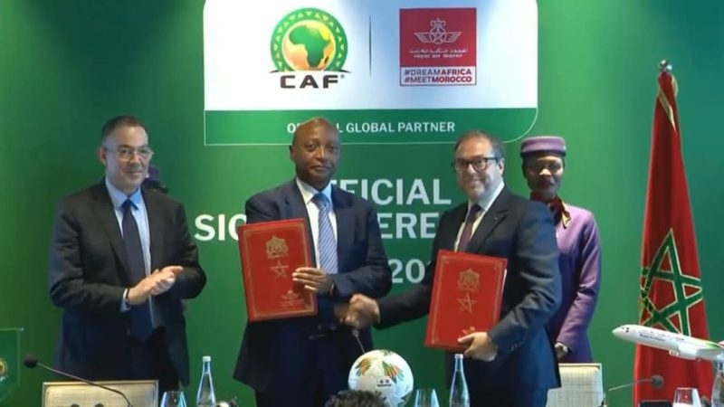 ‏توقيع اتفاقية شراكة بين الاتحاد الإفريقي لكرة القدم والخطوط الملكية المغربية