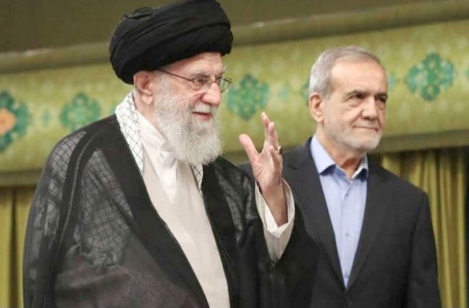ترامب: أنقذت المرشد الإيراني من "موت قبيح ومهين" وسنضرب إيران مجددا