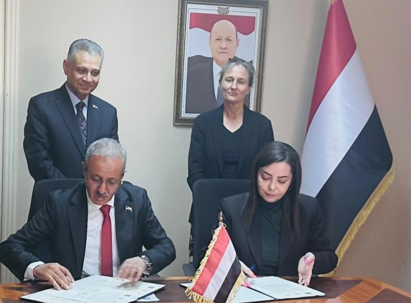 بحضور السفير الدكتور جلال فقيرة .. توقيع مذكرة تفاهم بين وزارة الداخلية والمنظمة الدولية للإصلاح الجنائي