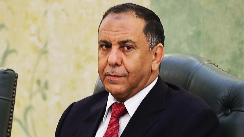 عدن : وزير التجارة: سوق المضاربة انهار وكاد يدفع الشعب إلى المجاعة