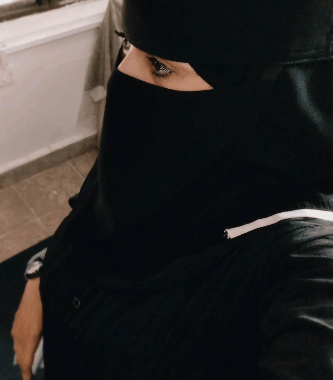 آلية الزناد: سلاح ضد برنامج إيران النووي وإرهابها