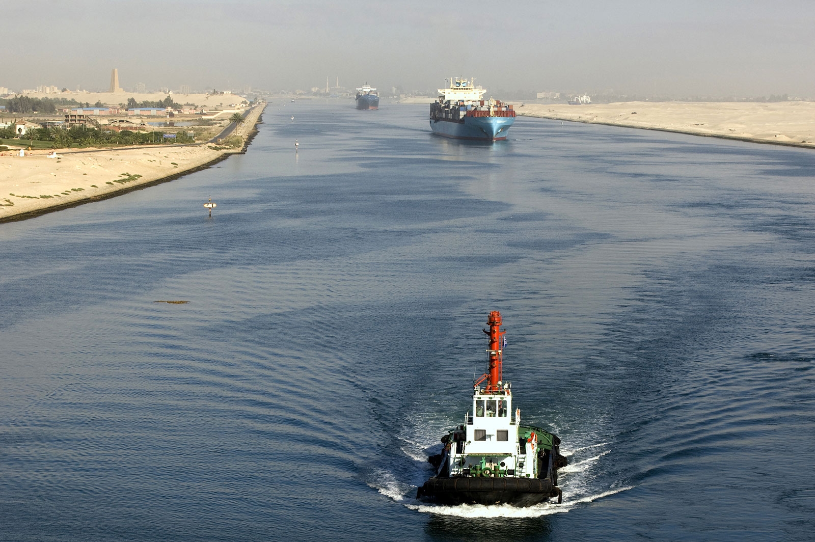 Egypt alone has sovereignty over the Suez Canal: Official sources