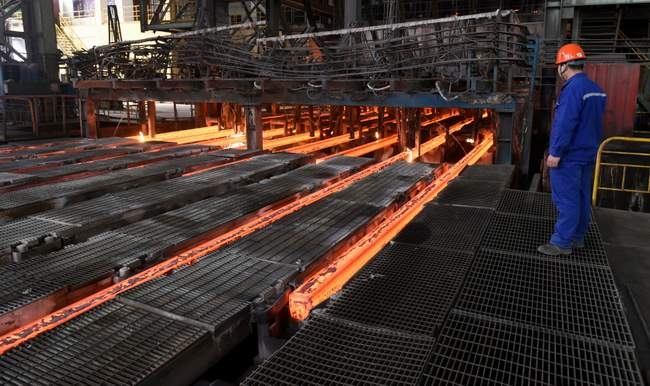 PM attends signing of $1.65 bln metal industries complex deal
