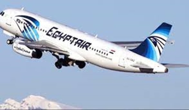 Aviation Minister hails efficiency of EgyptAir pilots