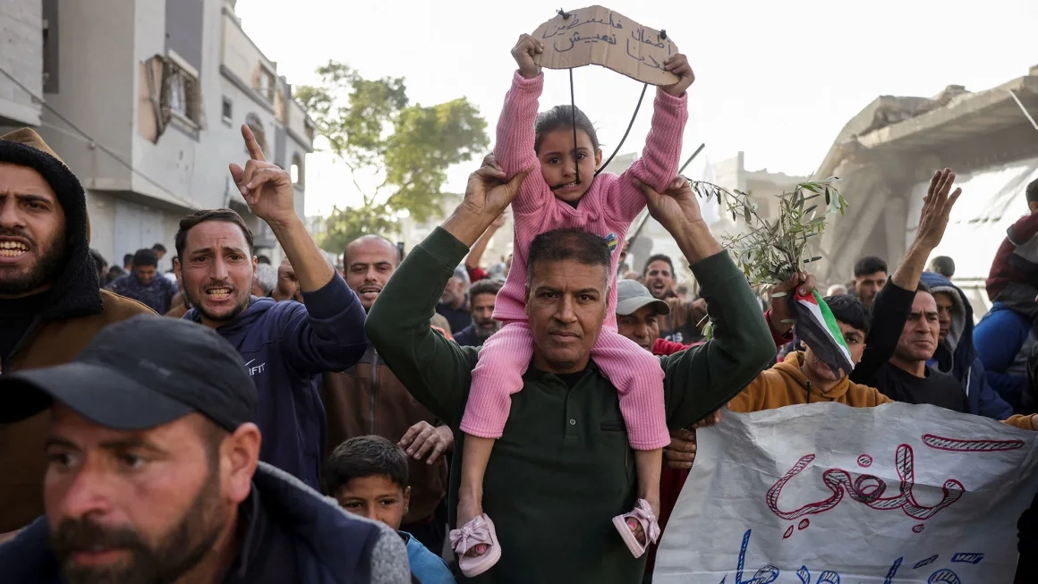 ‘Enough war': Why Gazans are protesting Hamas now
