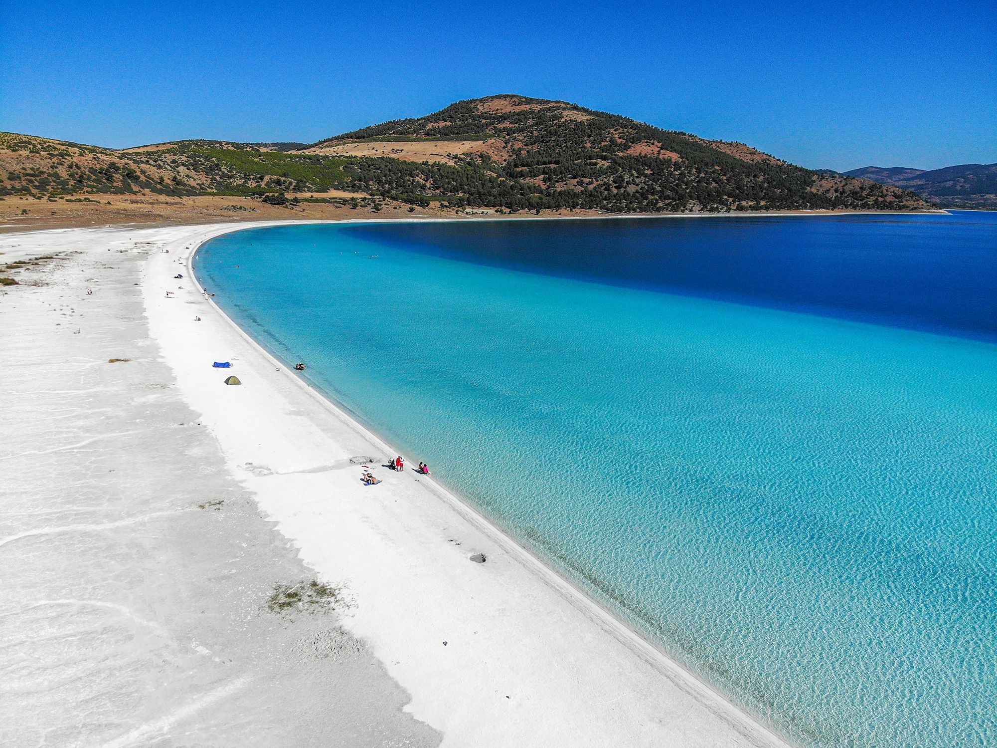 Why scientists say this stunning ancient lake in Turkey might as well be on Mars