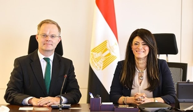 Al-Mashat discusses economic and investment ties with UK ambassador